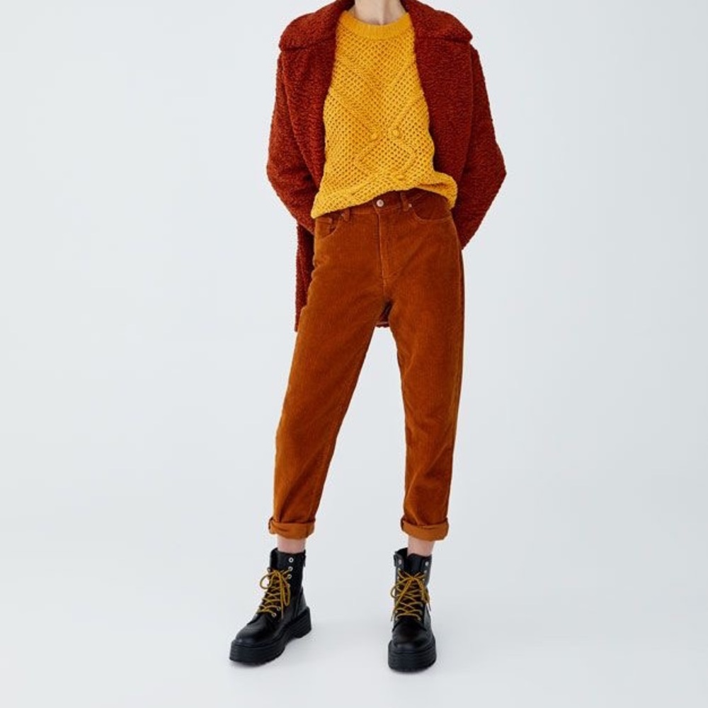 Mom fit corduroy, brown pants!!